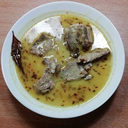 Kashmiri Lamb Yakhni (Aromatic Slow-Cooked Lamb in Yogurt-Based Broth)