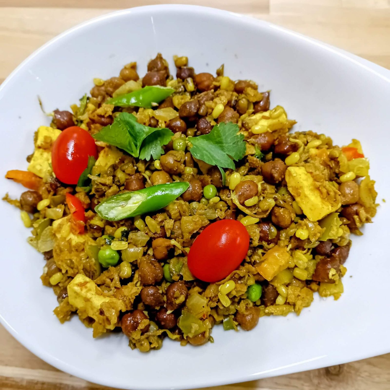 High Protein Sprouts Bowl (with Paneer & Soya)